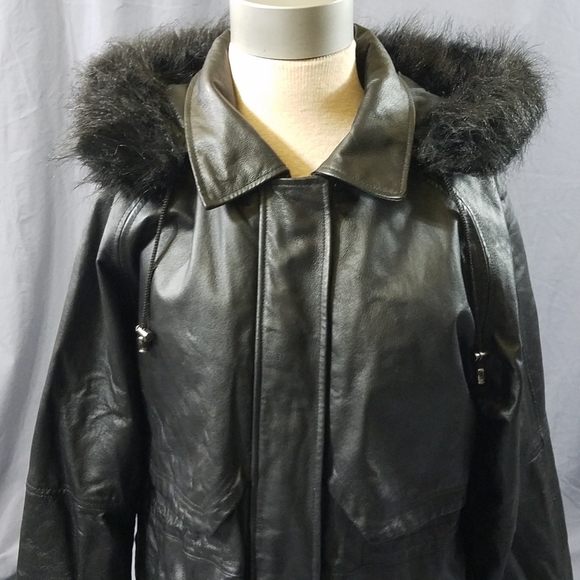 Coft & Barrow black leather winter jacket with removable faux fur trimmed hood. - Picture 2 of 13